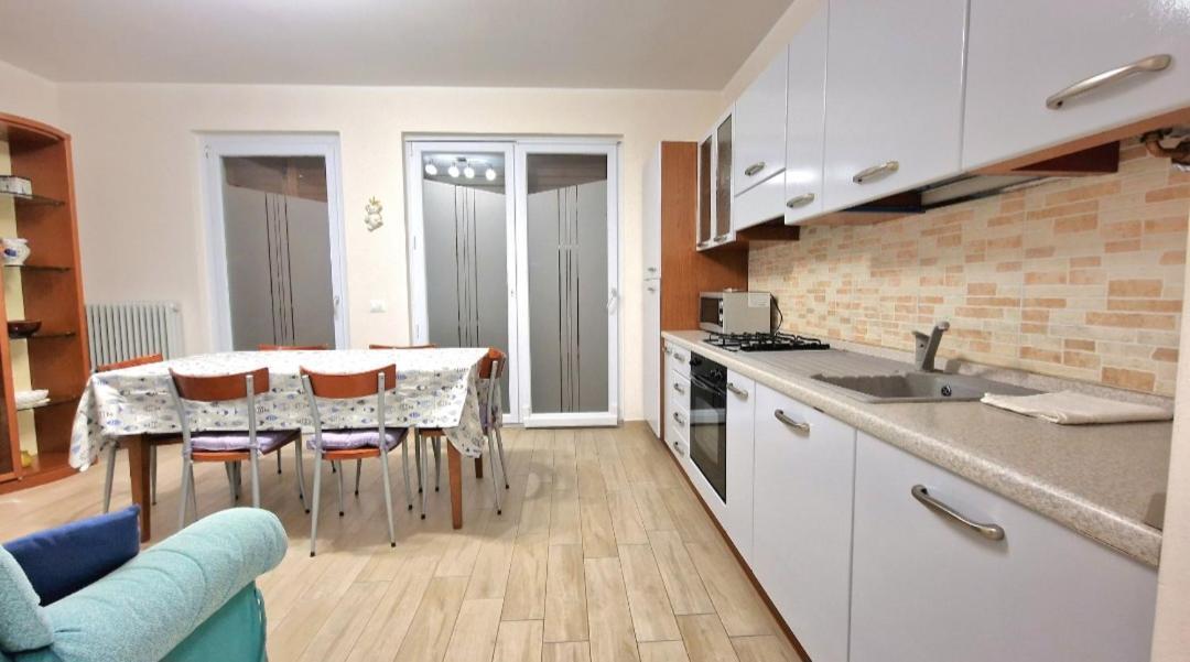 Chiara Pool Apartment บาร์โดลิโน ภายนอก รูปภาพ