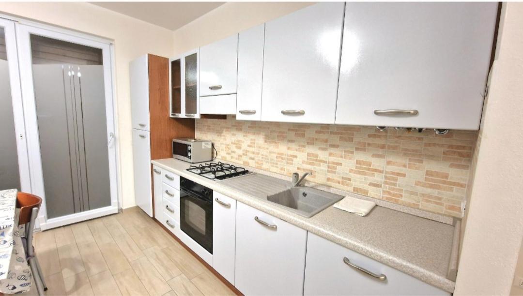 Chiara Pool Apartment บาร์โดลิโน ภายนอก รูปภาพ