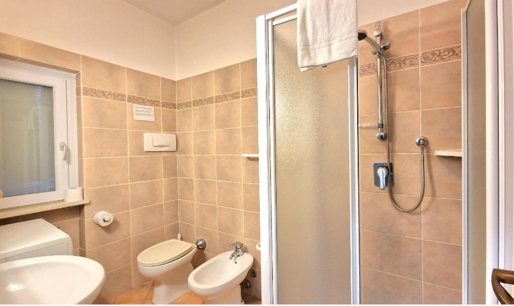 Chiara Pool Apartment บาร์โดลิโน ภายนอก รูปภาพ